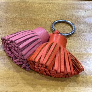 【取引完了】エルメスのキーリング「カルメンウノドス」（2色）