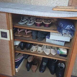 昭和レトロ 靴箱の画像