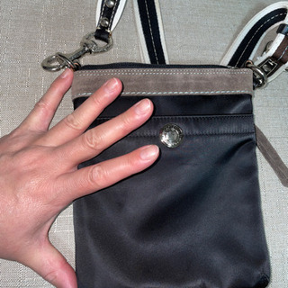 coachの小さいショルダーの画像