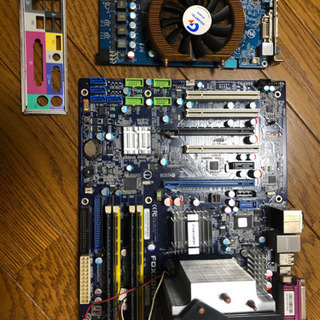 【売却決定】自作ゲーミングPCセット Ryzen7 2700X, Radeon RX590 8G の画像