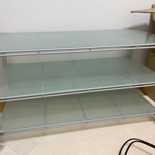 ガラス板の棚　テレビボードにも