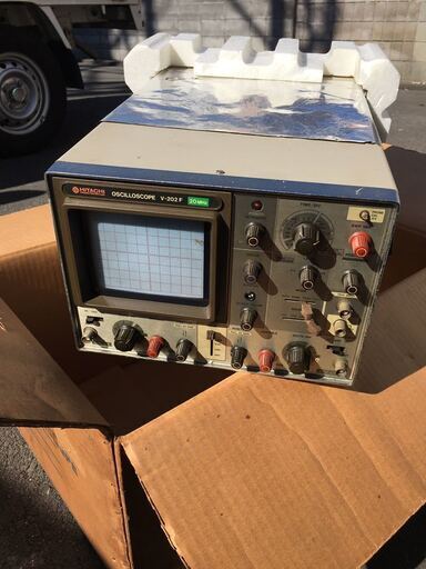 日立 HITACHI アナログ オシロスコープ 少し前まで使用していましたが現在動作未確認