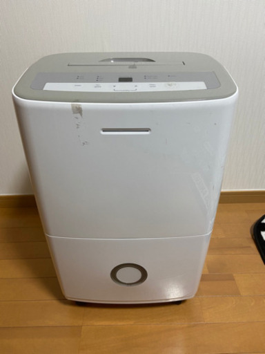 お話中　除湿機