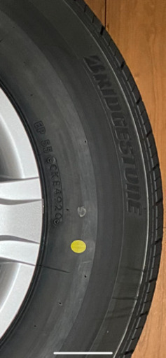 純正タイヤ　新車外し