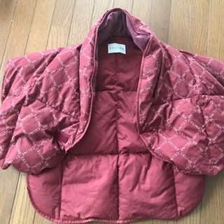 Celine 羽毛肩当て