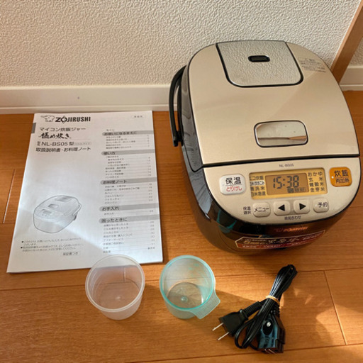 (お引取り中) 炊飯器3合　象印2016年製