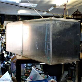 中古１３５×４５×h５０　アクリル分割水槽 