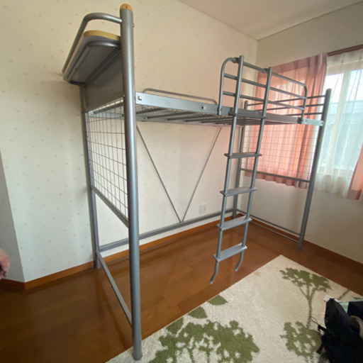 【写真追加しました】スチールロフトベッド！