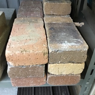 レンガブロック13個の画像