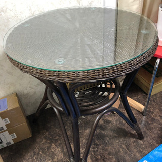 ガラス丸テーブル　美品　アジアンの画像