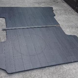 キャラバンNV350  E26 荷台 フロアの画像