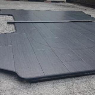 キャラバンNV350  E26 荷台 フロアの画像