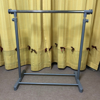 ハンガースチールラックの画像