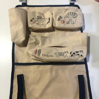 ダイソーで300円のベビーカーにつけるやつ