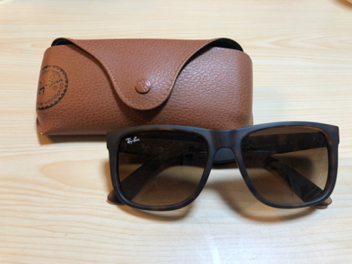 Ray Banのサングラス