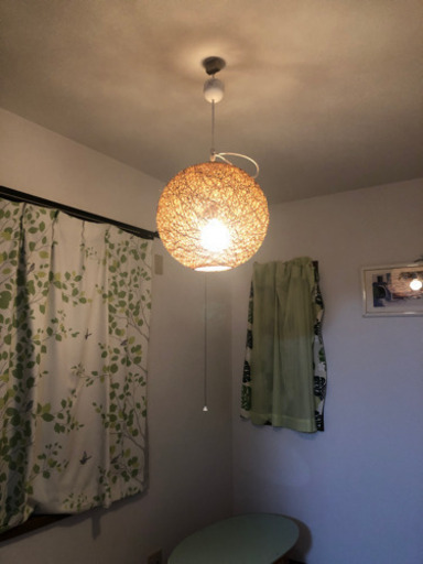 取引中　ライト　電灯　照明　アジアン