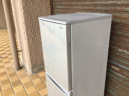 シャープ　小型冷蔵庫　単身用　高年式式