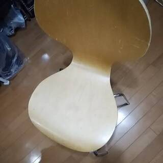 椅子２脚　差し上げます