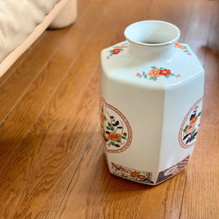 大型　花瓶の画像