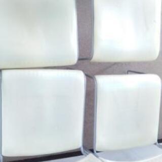 スタッキングチェア８脚【終了】の画像