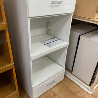 【リサイクルサービス八光　田上店　配達・設置OK】エナメルホワイト　レンジボード・コンセント付