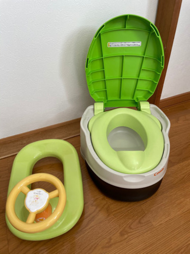 コンビ　洋式おまるでステップ　補助便座　オマル