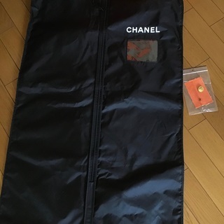 【売れました】シャネル デニムジャケット ハンガー付きの画像