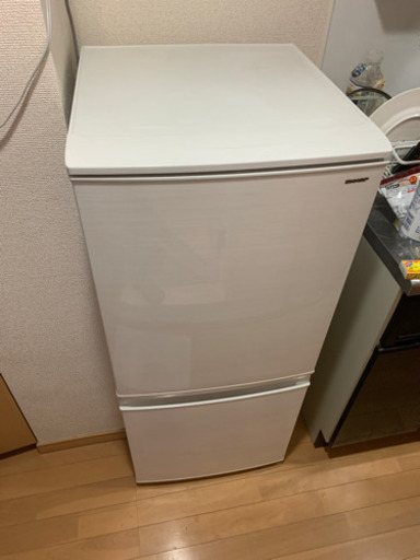2018年製　シャープ　ノンフロン冷凍冷蔵庫