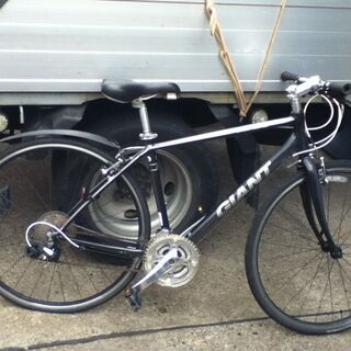 GIANT ESCAPE R3 S