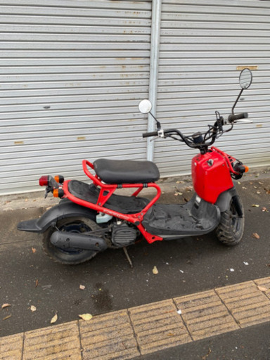 鹿児島市　ズーマー　赤　人気車