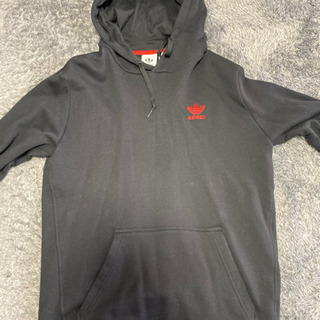 adidasパーカー