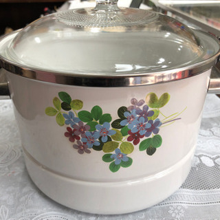 未使用品　蒸し　煮込み　鍋　フタ付　便利　新生活　一台　二役　現品限り