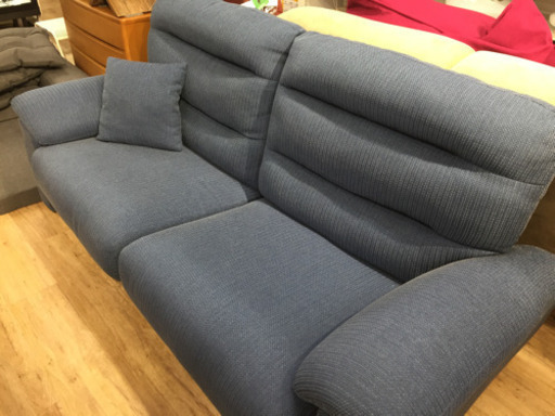 ニトリ2人掛けソファー（ブルー）です。【トレファク東大阪店】