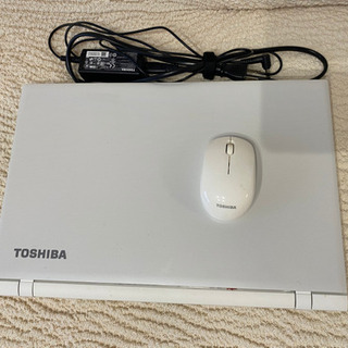 TOSHIBA パソコン　ノートパソコン　美品！PC白　DYNABOOK　　　PT５５TWP－BWA　大阪市引き取り希望の画像