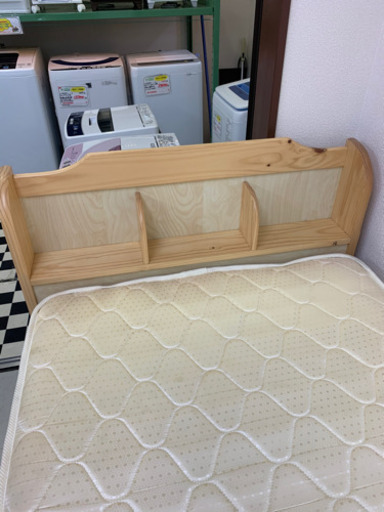 【リサイクルショップ八光　田上店　配達・設置OK】ナチュラル木目　収納付き　シングルベッド