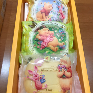 ★【お取引決定】くまのプーさん　花とはちみつソープギフトの画像