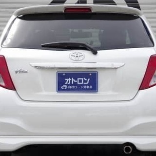 トヨタのコンパクトカー！ヴィッツ！アルミかっこいいです😊の画像