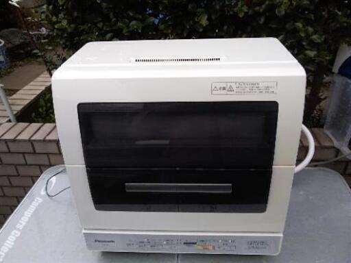 Panasonic 電気食器洗い乾燥機　品番NP-TR3