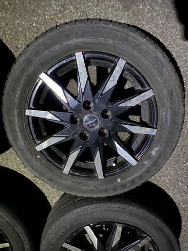 エンケイアルミ　16インチ　C25セレナに装着していました