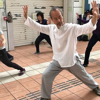 太極拳仲間募集　上田市サントミューゼ軒下　無料のまったり太極拳