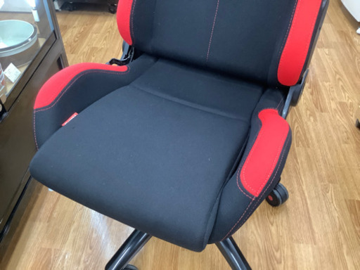 DX RACER ゲーミングチェアー売ります！