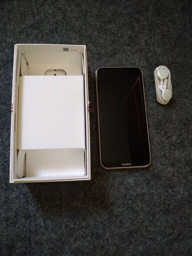 HUAWEI P20 lite 美品です