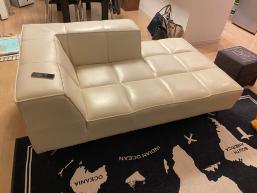 BoConcept ソファ ホワイト 足付き