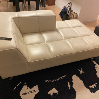 BoConcept ソファ ホワイト 足付き 