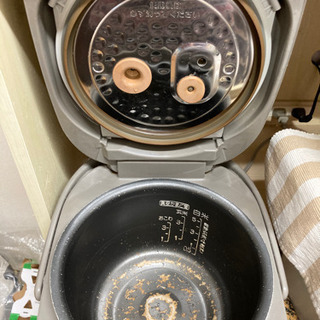 【処分前】2008年製　象印　圧力IH炊飯ジャー　5.5号炊きの画像