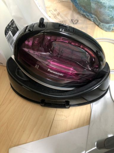 コードレススチームアイロン CaRuru（カルル） ピンク NI-WL405-P [ハンガーショット機能付き]