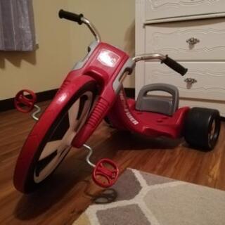 Radio flyer deluxe big flyer トライクの画像