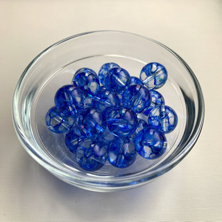 ブルークラック水晶（爆裂水晶）（染色）（10mm玉）粒売りの画像