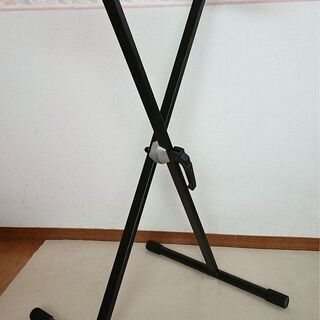 ほぼ新品　電子ピアノスタンド　X