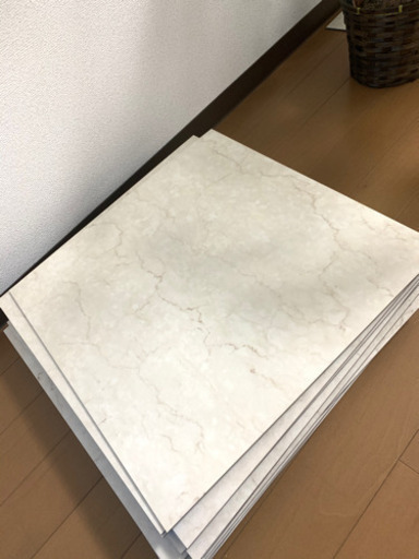 床材　置くだけ　フロアタイル　36枚＋カット済み必要枚数分ご自由にどうぞ♪